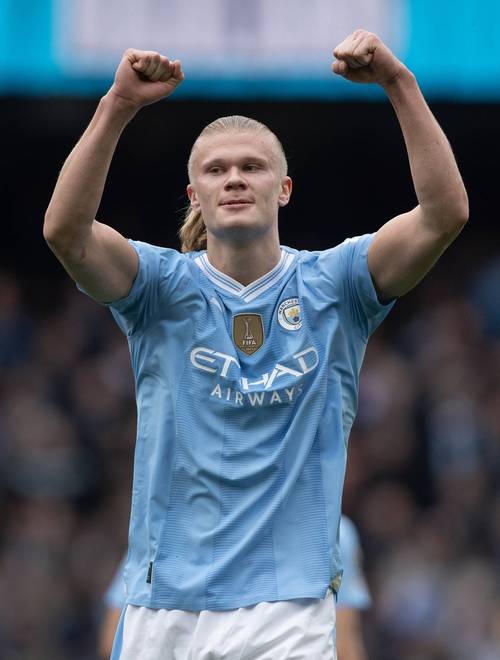 詹姆斯球队单场两人同砍35+，首次他不是其中之一