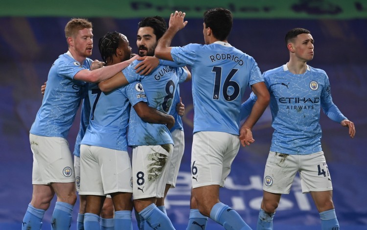 斯洛特帅位悬了？利物浦换帅传闻反转，关键战成救命稻草