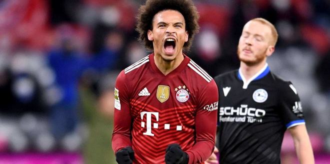 蛇精灵大战红魔鬼！意甲官方发布米兰德比预热海报